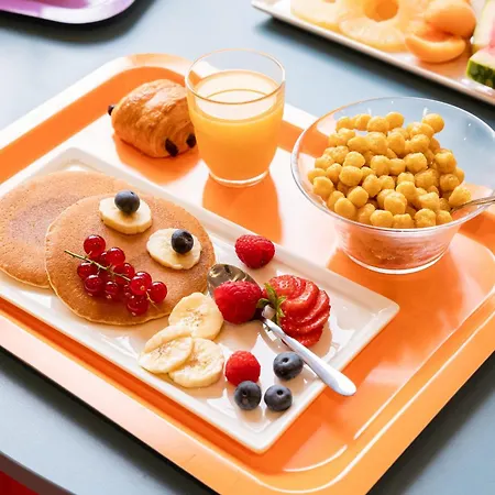 Ibis Styles Centre Gare Otel 3*