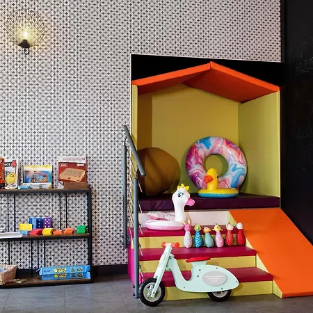 Ibis Styles Centre Gare ペルピニャン