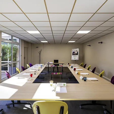 Ibis Styles Centre Gare Hotel 3*