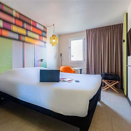 Ibis Styles Centre Gare 호텔 페르피냥