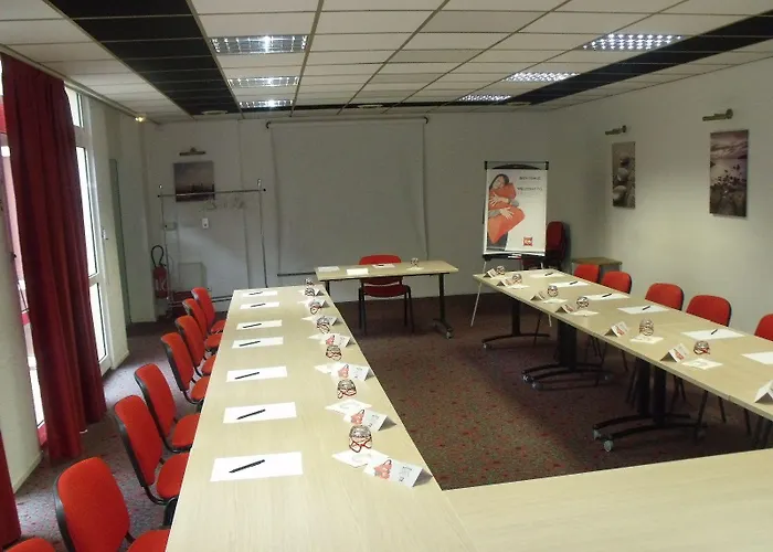 Ibis Styles Centre Gare Hotell 3*